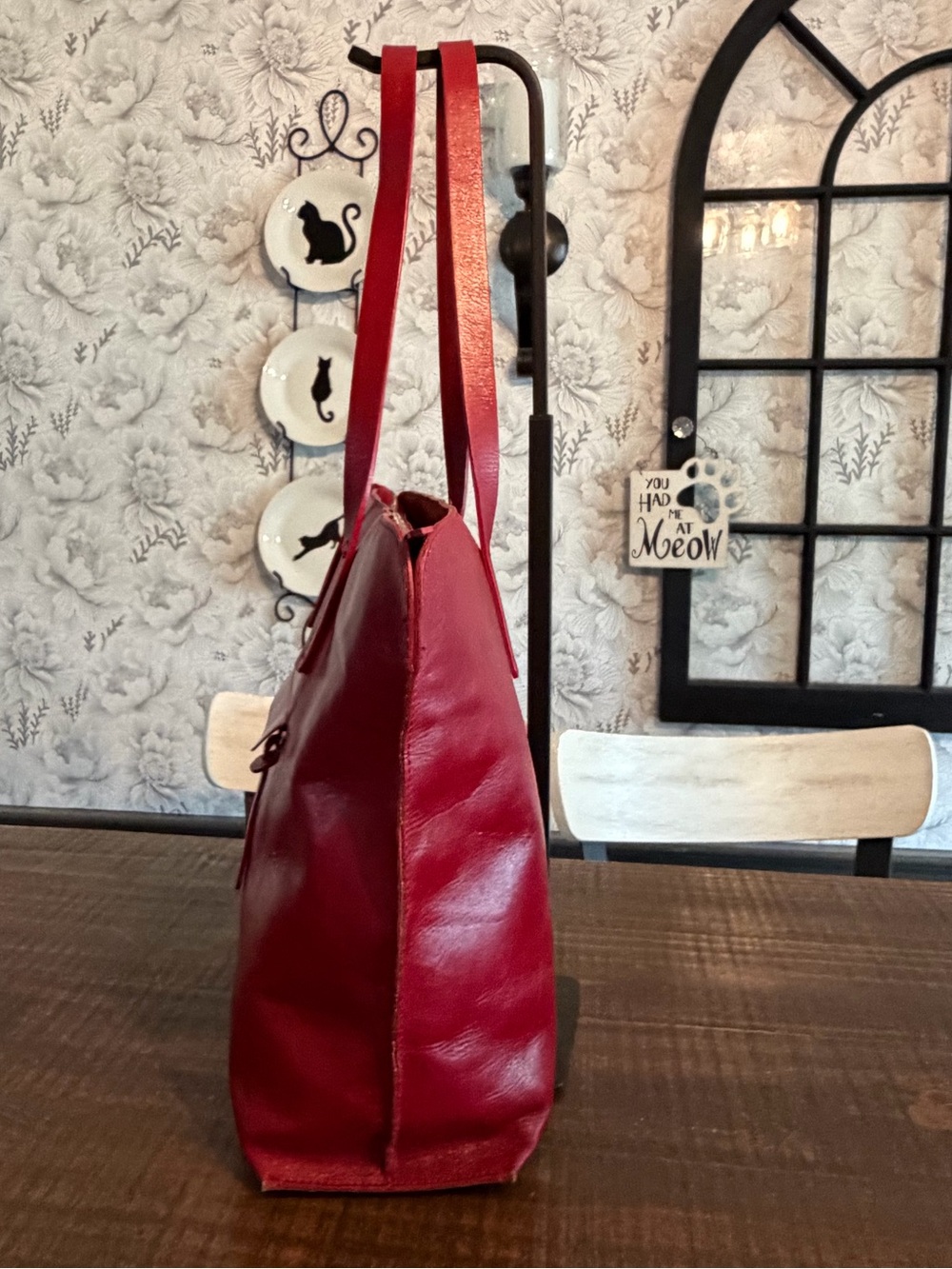 Italian Red Leather Tote Bag - Classic Women's Shoulder Bag GUC - Picture 4 of 8